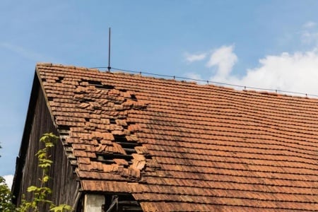 R&eacute;paration de toiture &agrave; Marly, comment &eacute;viter les erreurs co&ucirc;teuses ?